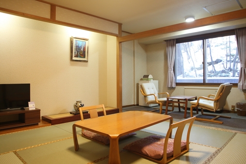 【聴水閣】又は【静山閣】和室8畳<禁煙>